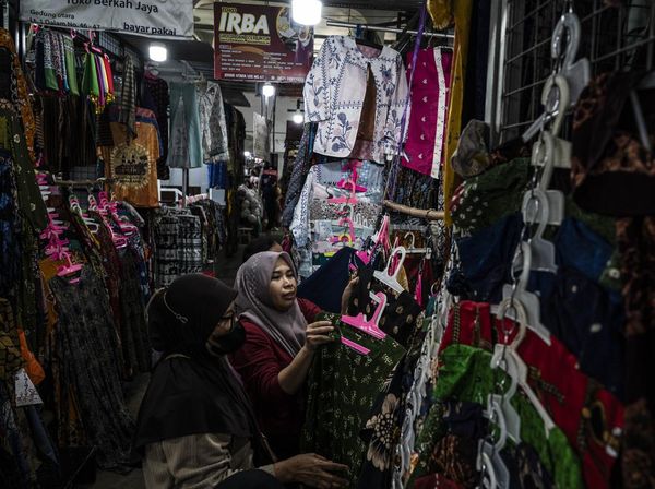 Potret Denyut UMKM di Pasar Johar Semarang