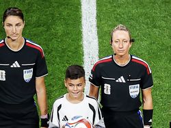 Teknologi Ref Cam: Kamera Wasit Piala Dunia, Bawa Penonton ke Tengah Aksi