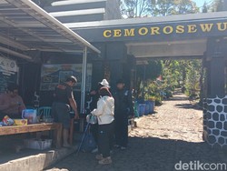 Reaksi Santai Pendaki Saat Gunung Lawu Diisukan Bakal Erupsi Besar