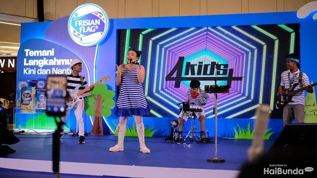 4kids+ band di acara Frisian Flag Indonesia: Temani Langkahmu, Kini dan Nanti