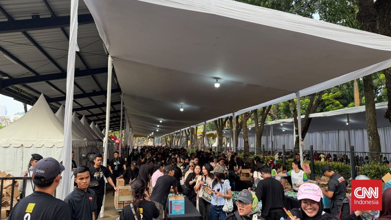 Antrean masuk Indonesia Arena Allo Bank Festival 2026 Antrean masuk Indonesia Arena Allo Bank Festival 2026, Sabtu (20/6).