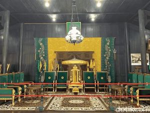 Menengok Jejak Istana Kuning, Warisan Kesultanan Ikon Sejarah Pangkalan Bun