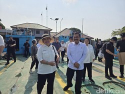 Naik Kapal Pengayoman, Menimipas dan Titiek Soeharto Tinjau Nusakambangan