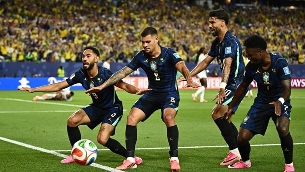 Soccer Football - FIFA World Cup 2026 - Group C - Brazil v Haiti - Philadelphia Stadium, Philadelphia, Pennsylvania, U.S. - June 19, 2026 Brazil's Matheus Cunha celebrates scoring their first goal with Bruno Guimaraes, Lucas Paqueta and Vinicius Junior REUTERS/Dylan Martinez