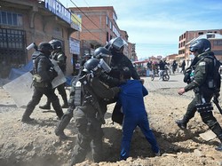 Demo 5 Pekan Lumpuhkan Bolivia, Presiden Paz Tetapkan Status Darurat