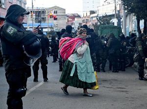 Bolivia Deklarasikan Darurat Nasional Buntut Gelombang Demo Tak Kunjung Usai