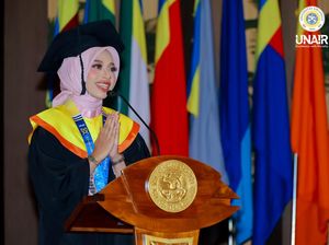 Kisah Devi, Peraih Beasiswa yang Jadi Wisudawan Terbaik Unair