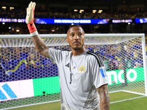 Statistik Gila Eloy Room, Kiper Curacao Bikin 15 Saves di Satu Laga