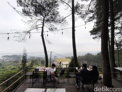 Nongkrong Estetik di Talaga Surian Kuningan Modal Rp 50 Ribu