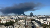 Los Angeles Tetapkan Keadaan Darurat Usai Gudang Terbakar Berhari-hari