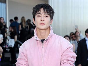 Jaehyun NCT & ENHYPEN Tebar Pesona di Milan Fashion Week Jadi BA Prada
