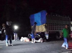 2 Guru Tabrak Truk Mogok di Kobar, Kondisi Luka Parah
