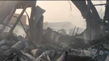 Penyebab Kebakaran Pabrik Sandal di Tangerang Belum Padam hingga 18 Jam
