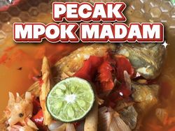 Video: Pecak Nila Keluarga Mpok Madam Laris Manis, Sehari Terjual 200 Ekor!