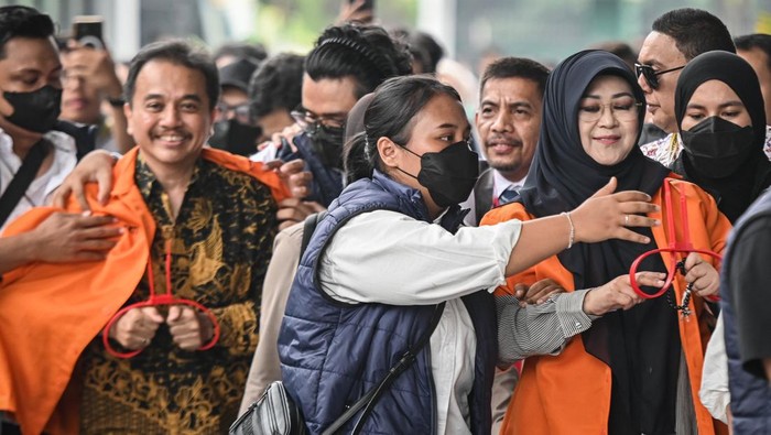 Tak Ditahan Kejari, Roy Suryo dan Tifa Wajib Lapor Seminggu Sekali