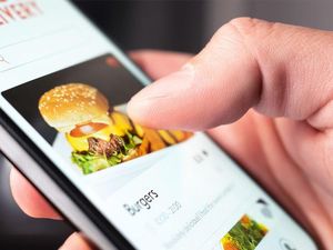 Pria Ini Kaget Tagihan Makan Online Selama 3 Bulan Tembus Rp 6,7 Juta!