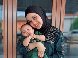 Jadi Ibu Muda, Putri Isnari Akui Masih Sering Nangis dan Emosi Tak Stabil