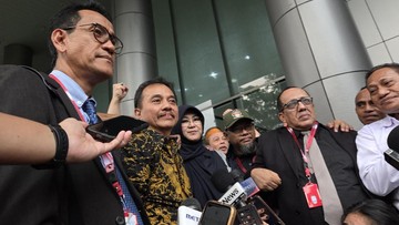 Kejari Jaksel Tak Tahan Roy Suryo dan dr Tifa, Ini Alasannya