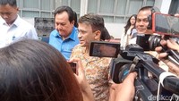 Pengacara Ruben Onsu Sentil Pacar Sarwendah: Jangan Ambil Peran Ayah!