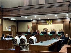 3 Bos Blueray Cargo Dituntut 2,5 dan 3 Tahun Penjara di Kasus Suap Bea Cukai