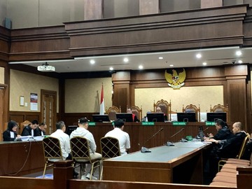 3 Bos Blueray Cargo Dituntut 2,5 dan 3 Tahun Penjara di Kasus Suap Bea Cukai