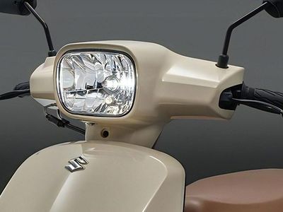 Wujud Skutik Retro Suzuki yang Konsumsi BBM-nya Tembus 47 Km/L