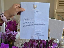 Prabowo Kirim Bunga Anggrek Ucapan Ultah untuk Jokowi, Begini Isi Pesannya