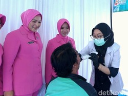 Kisah Wandi, Ojol Karawang yang Tersentuh Perhatian Polisi