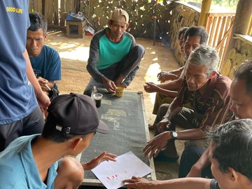 59 Warga di Pandeglang Teken Petisi Pakai Darah, Tuntut Perbaikan Jalan Rusak