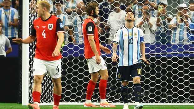 Soccer Football - FIFA World Cup 2026 - Group J - Argentina v Austria - Dallas Stadium, Arlington, Texas, U.S. - June 22, 2026 Argentina's Lionel Messi reacts after missing a penalty REUTERS/Kai Pfaffenbach     TPX IMAGES OF THE DAY