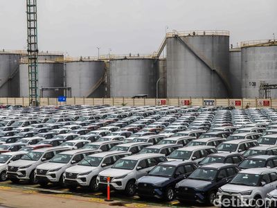 Ekspor Mobil Melaju Saat Pasar Domestik Lesu
