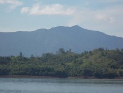 Mendaki Puncak Kahung, Menjelajah Puncak Meratus di Kalimantan Selatan