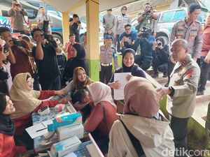 Kebahagiaan Berlipat Annisa di Tengah Beban Hidup yang Berat