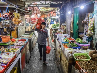 Pasar Warakas Sepi, Pedagang Keluhkan Daya Beli
