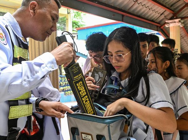 Pasca Penembakan Maut, Sekolah di Filipina Perketat Pemeriksaan Tas Siswa