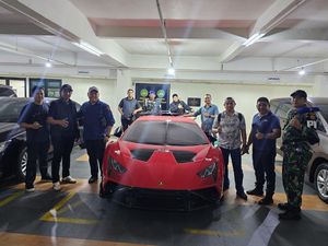 Lamborghini hingga Alat Berat Milik Bos Tambang di Kalbar Disita