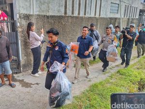 Video: Barang-barang yang Diamankan dari TKP Penyekapan Wanita di Bandung