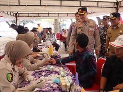 Sambut Hari Bhayangkara, Polres Kepulauan Seribu Bakti Sosial-Religi