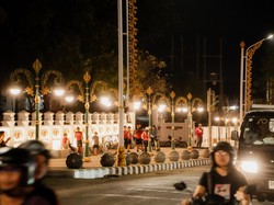 75 Lampu Dinyalakan, Titik Nol Singaraja Terang Benderang Saat Malam
