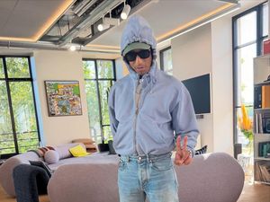 Pharrell Williams Beri Bocoran Sneakers LV Terbaru, Disebut Mirip Vans