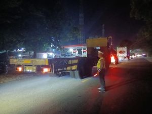 Gelombang Tinggi, Antrean ke Pelabuhan Gilimanuk Mengular 2,6 Km