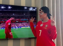Georgina Rodriguez Rayakan Rekor Piala Dunia Ronaldo, Gayanya Jadi Sorotan