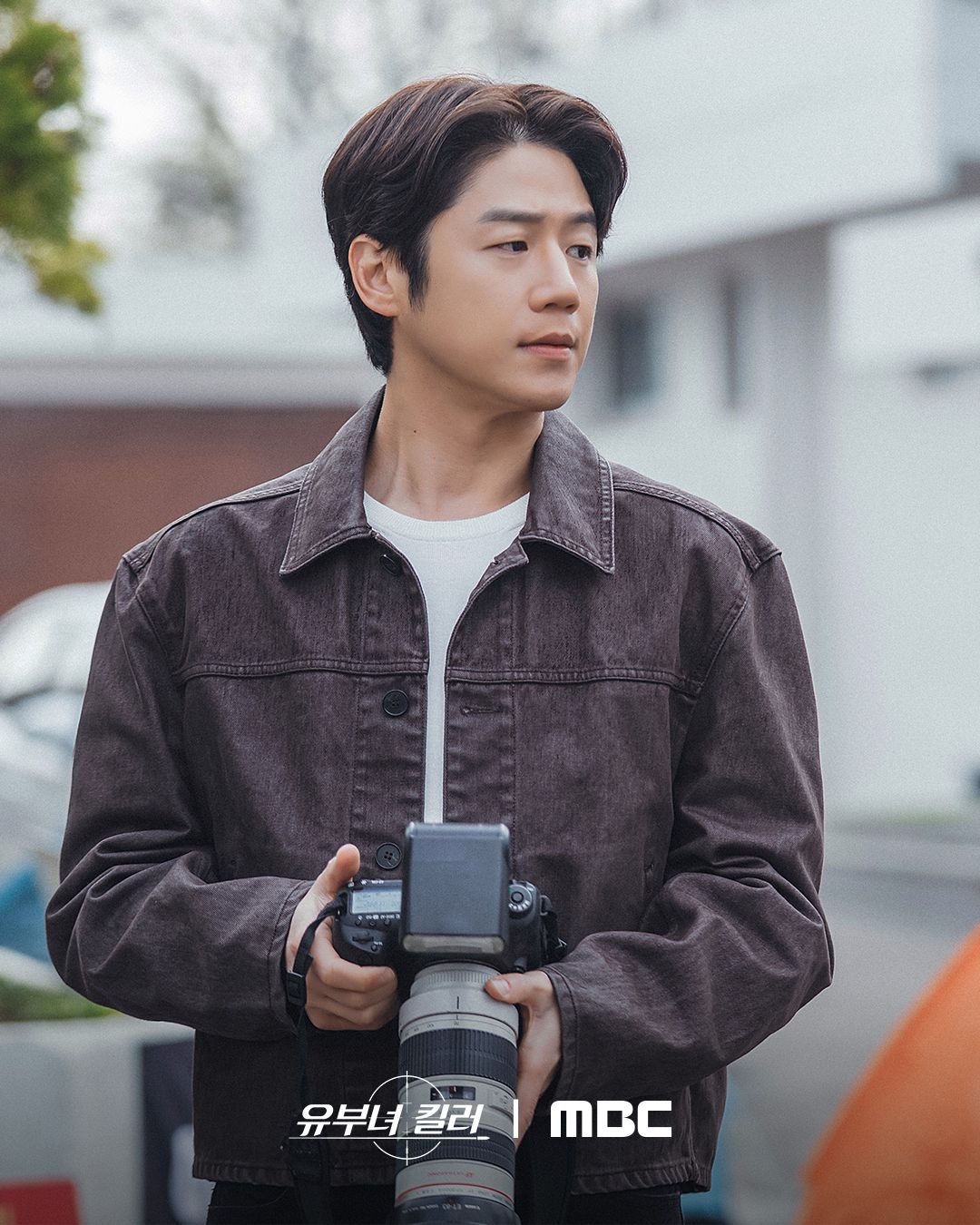 Penampilan Jung Jun Won Jadi Reporter Investigasi di Drakor 'A Bona Fide Killer'