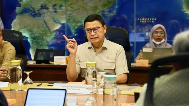Kepala BPOM RI Taruna Ikrar dengan Menteri Pariwisata Widiyanti Putri Wardhana Badan Pengawas Obat dan Makanan (BPOM) memperkuat langkah strategis untuk mendukung transformasi sektor pariwisata nasional melalui pengembangan ekosistem wellness tourism dan medical tourism yang aman, berkualitas, serta berdaya saing global. Upaya tersebut ditegaskan dalam audiensi Kepala BPOM RI Taruna Ikrar dengan Menteri Pariwisata Widiyanti Putri Wardhana di Jakarta, Selasa (23/6/2026).