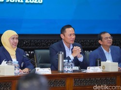 Khofifah-AHY Dorong IKA Unair Bergerak Masif untuk Warga