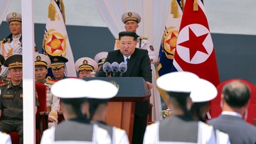 Kim Jong Un Pasang Senjata Nuklir AL Korut, Mau Bangun Kapal Perang 10.000 Ton