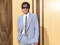 Video: Bedah Outfit J-Hope BTS, Gong Yoo hingga CORTIS di Paris Fashion Week