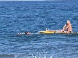 Wanita yang Hilang di Pantai Masceti Ditemukan Turis Asing Saat Surfing