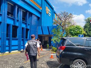 Video: Ini Kasus yang Bikin Kantor Bea Cukai Juanda Digeledah Polisi