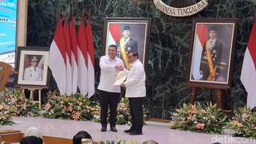Kado HUT Jakarta, Pemprov DKI Terima 499 Sertifikat Senilai Rp 22,2 T